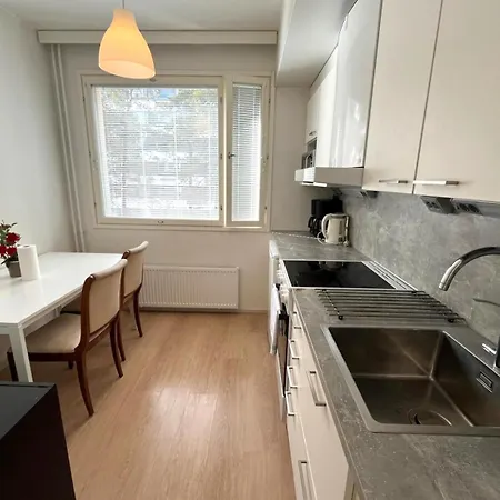 Kotimaailma - Tilava Yksioe Helsinki